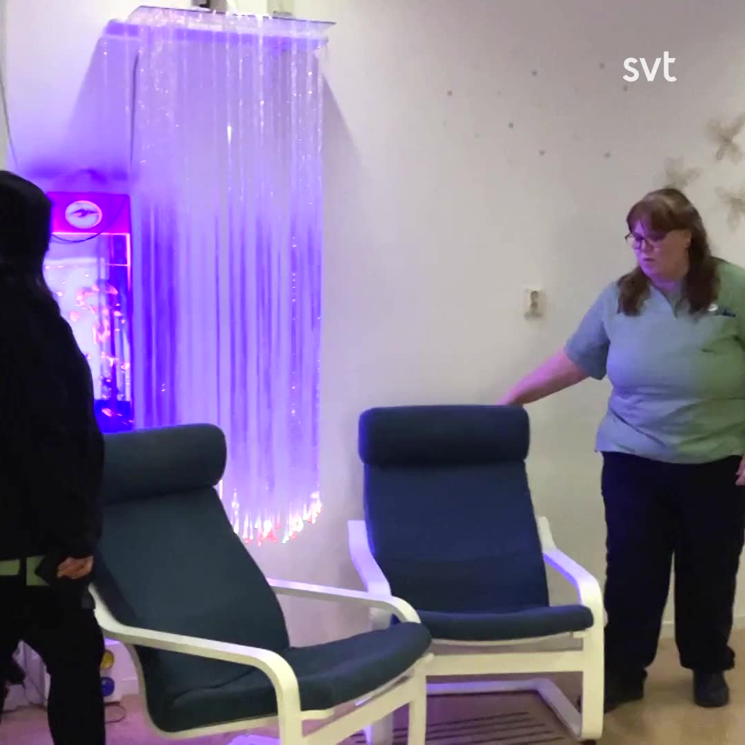 Saana och Anna-Lena jublar över sex timmars arbetsdag – testas i dagliga verksamhet i Västerås: ”Gått in i väggen förut”